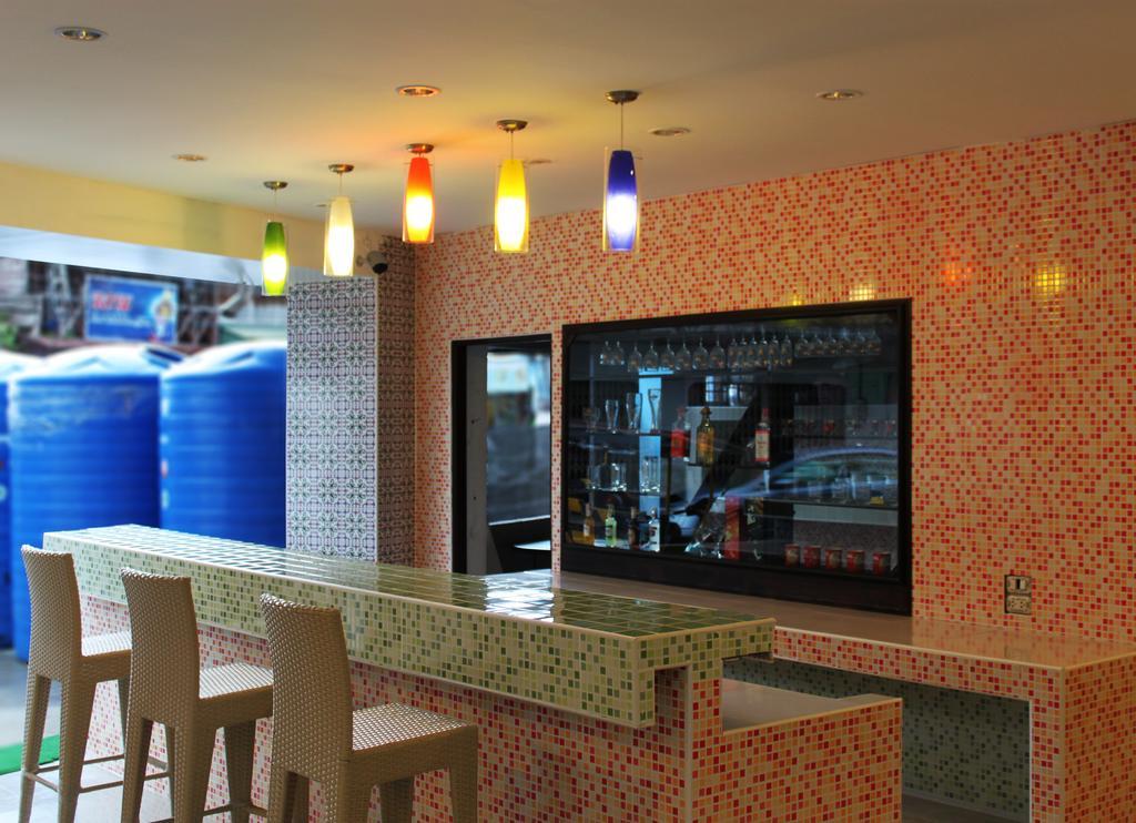 Krabi City Seaview Hotel Екстериор снимка