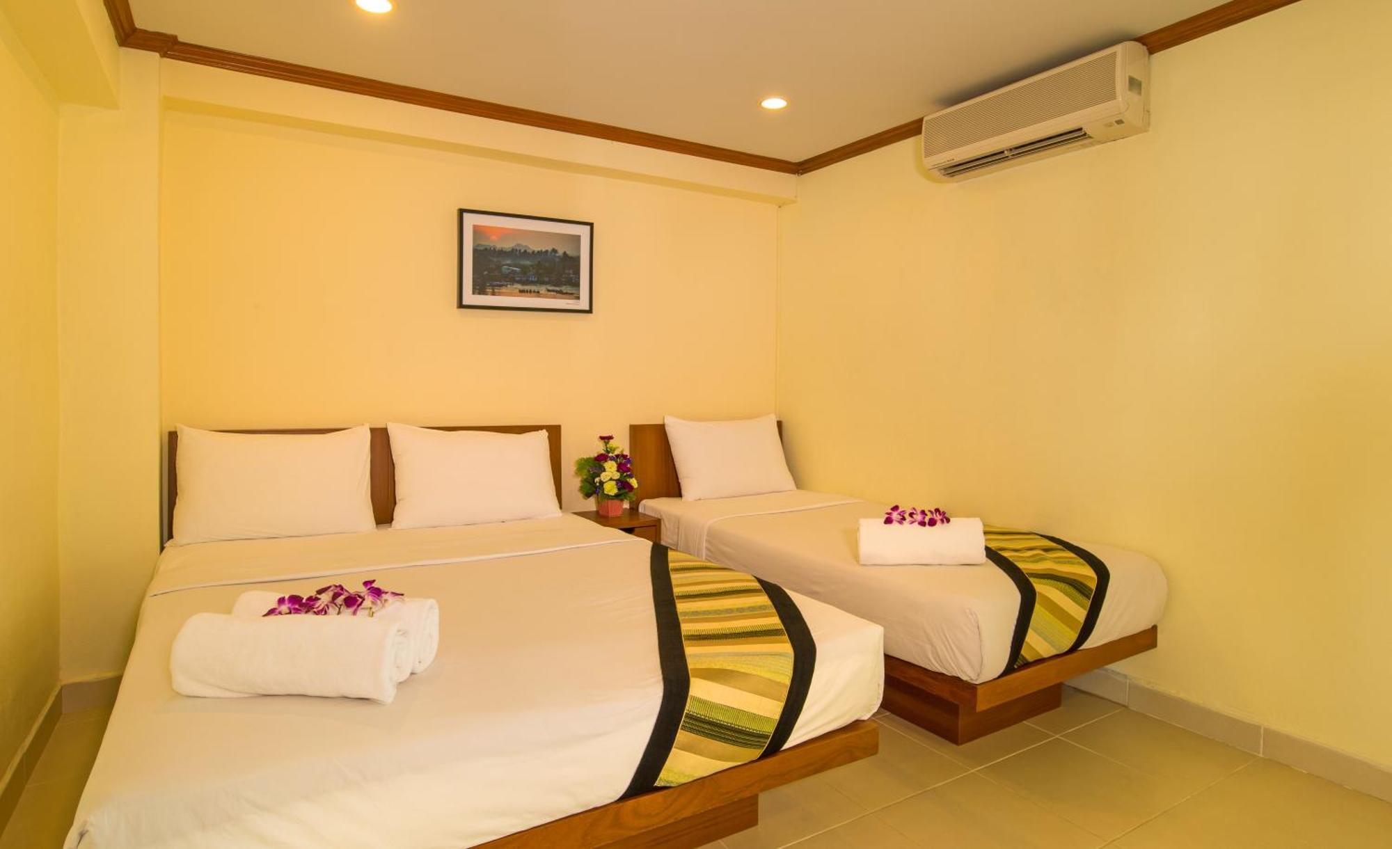 Krabi City Seaview Hotel Стая снимка