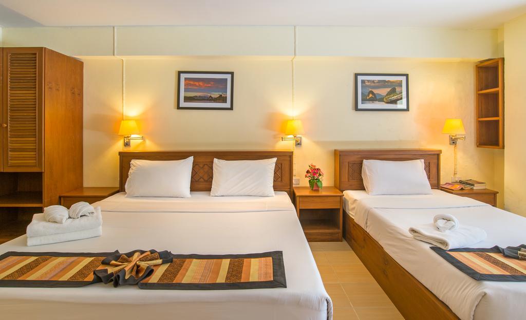 Krabi City Seaview Hotel Стая снимка