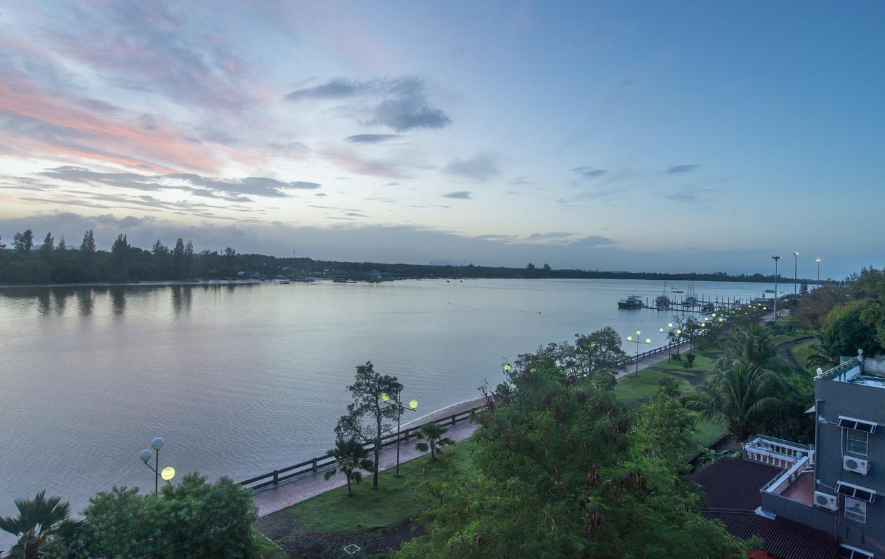 Krabi City Seaview Hotel Екстериор снимка